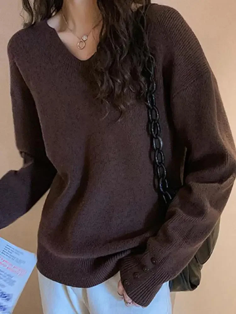 Women's V-Neck Sweater – Soft, Fitted Knit for Everyday Elegance