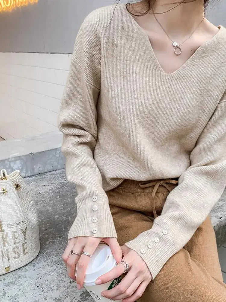 Women's V-Neck Sweater – Soft, Fitted Knit for Everyday Elegance
