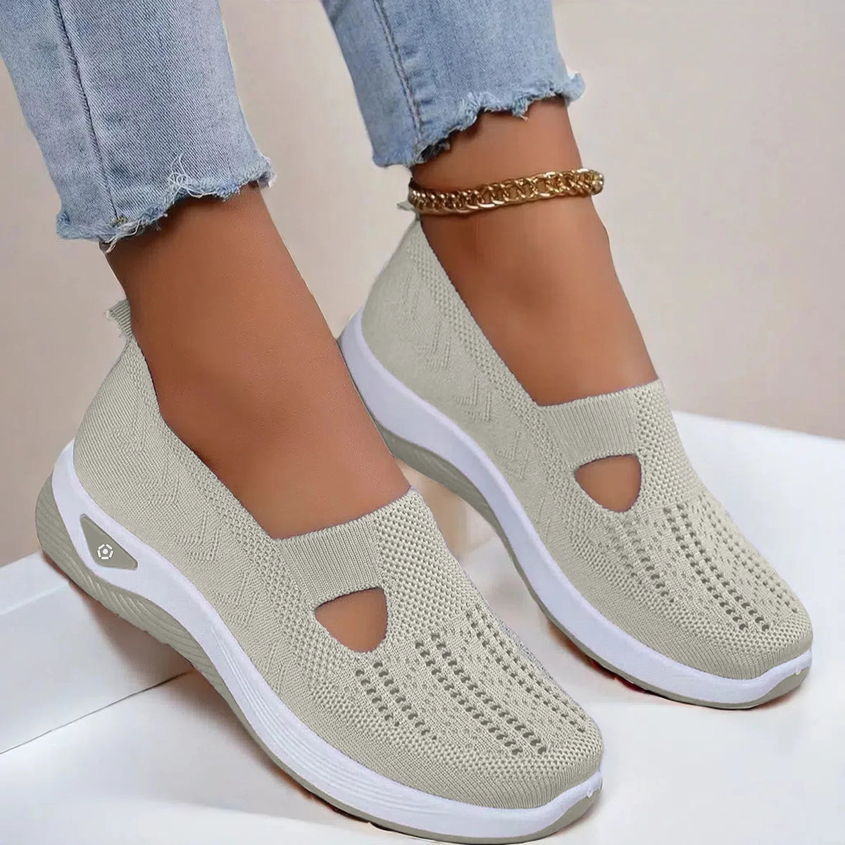 Breathable Slip-on Walking Lightweight Women Shoes (FREE SHIPPING)